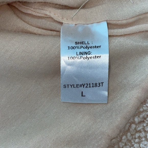 Tuckernuck Sherpa Pullover - Picture 9 of 11